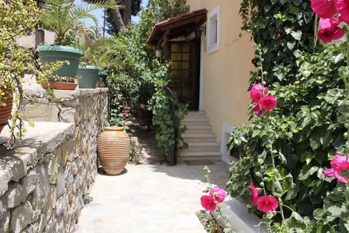 Artemis Rooms Ajía Marína Kültér fotó